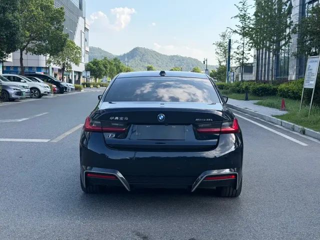 BMW i3 — Фото автомобиля 6