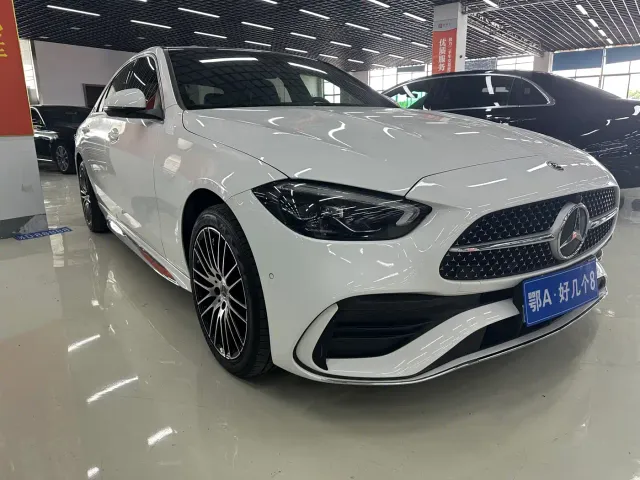 Mercedes-Benz C-Class — Фото автомобиля 3