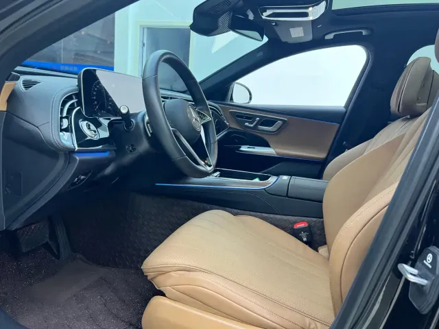 Mercedes-Benz E-Class — Фото автомобиля 10