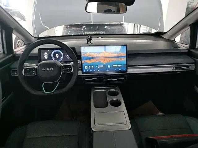 GAC Aion Y — Фото автомобиля 9