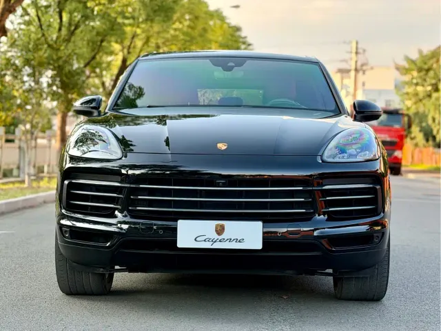 Porsche Cayenne — Фото автомобиля 2