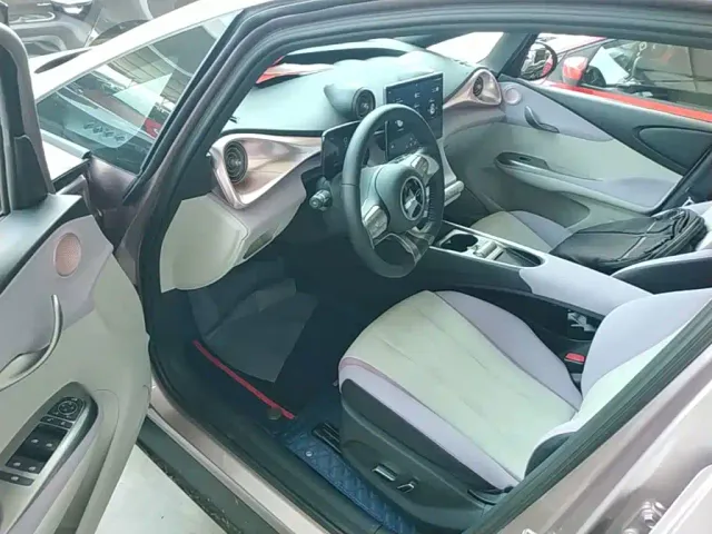 BYD Dolphin — Фото автомобиля 14