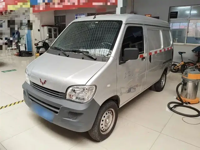 Фотография автомобиля — Wuling Zhiguang