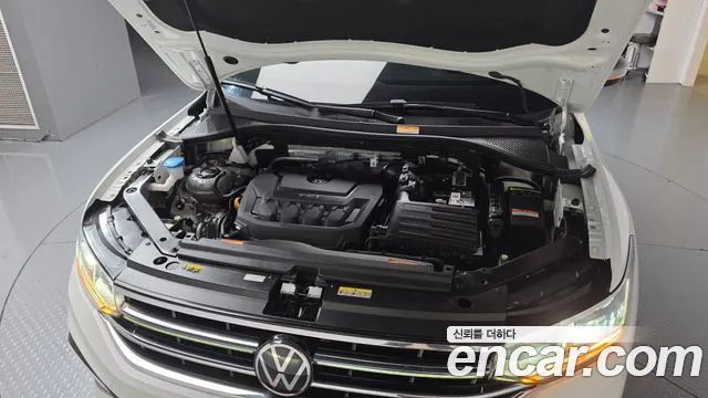 Volkswagen Tiguan — Фото автомобиля 6