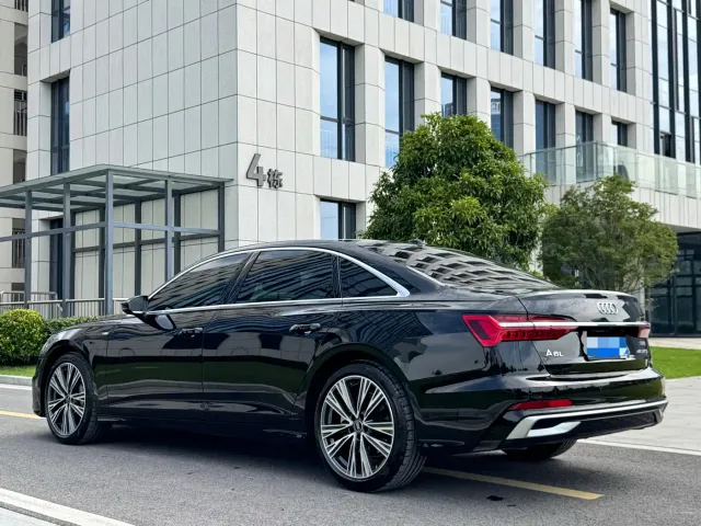 Audi A6L — Фото автомобиля 4