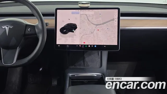 Tesla Model Y — Фото автомобиля 14