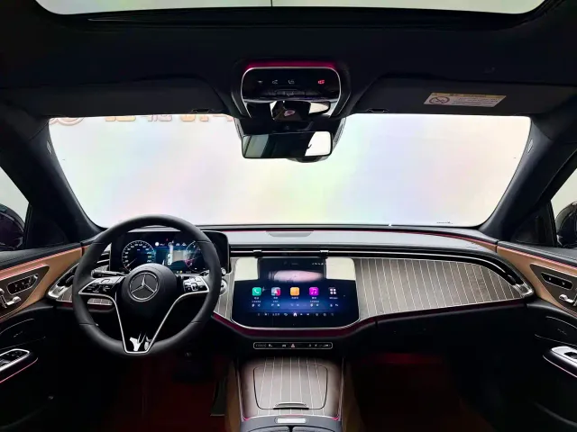 Mercedes-Benz E-Class — Фото автомобиля 9