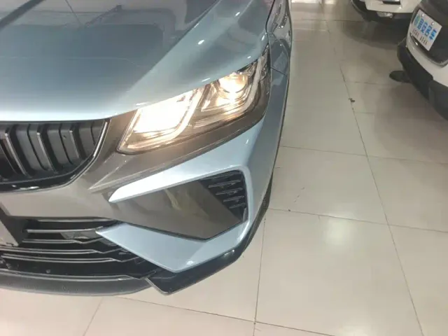Geely Binyue — Фото автомобиля 23