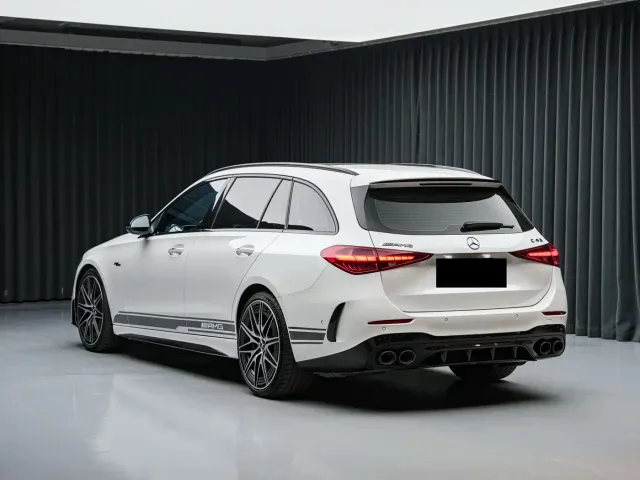 Mercedes-Benz C-Class AMG — Фото автомобиля 4