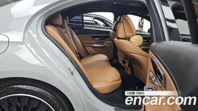 Mercedes-Benz E-Class W214 — Фото автомобиля 18