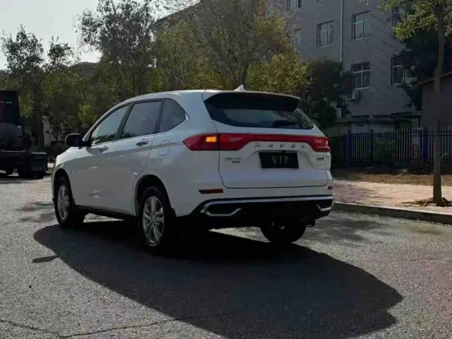Haval M6 — Фото автомобиля 4