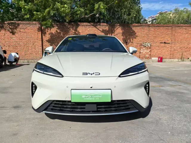 BYD Seal 07 DM-i — Фото автомобиля 2
