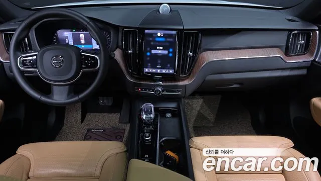 Вольво XC60 — Фото автомобиля 6