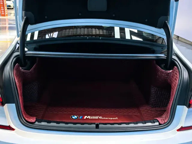 BMW 3 Series — Фото автомобиля 20