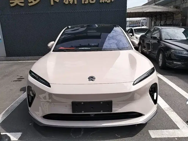 Nio ET5 — Фото автомобиля 2