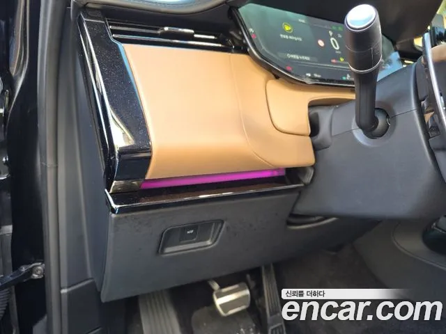 Land Rover Range Rover Sport — Фото автомобиля 11