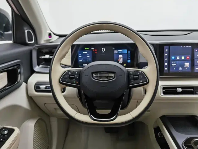 Geely ICON — Фото автомобиля 11