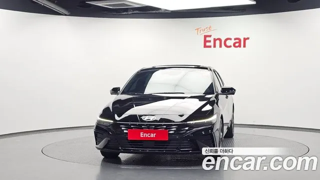 Hyundai Avante CN7 — Фото автомобиля 3