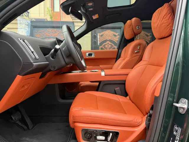 Li Auto L9 — Фото автомобиля 4
