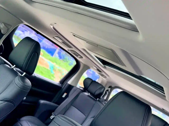 Toyota Alphard — Фото автомобиля 10