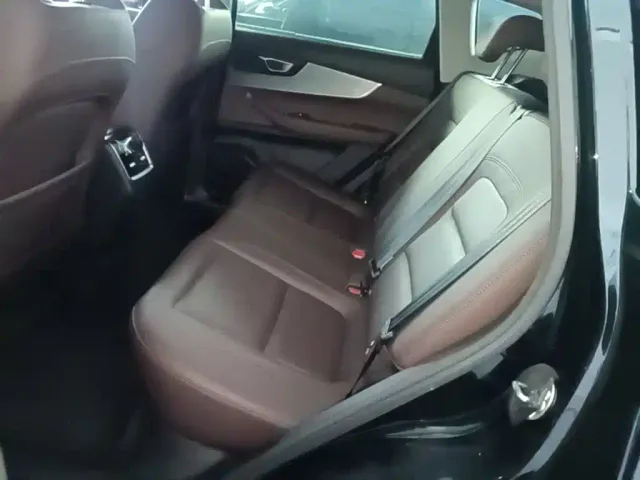 Chery Tiggo 7 — Фото автомобиля 16