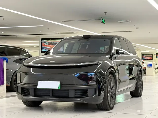 Фотография автомобиля — Li Auto L9