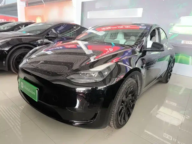 Фотография автомобиля — Tesla Model Y
