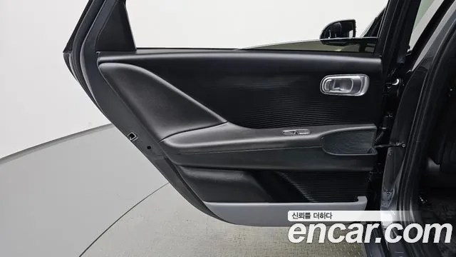 Hyundai Ioniq 6 — Фото автомобиля 24