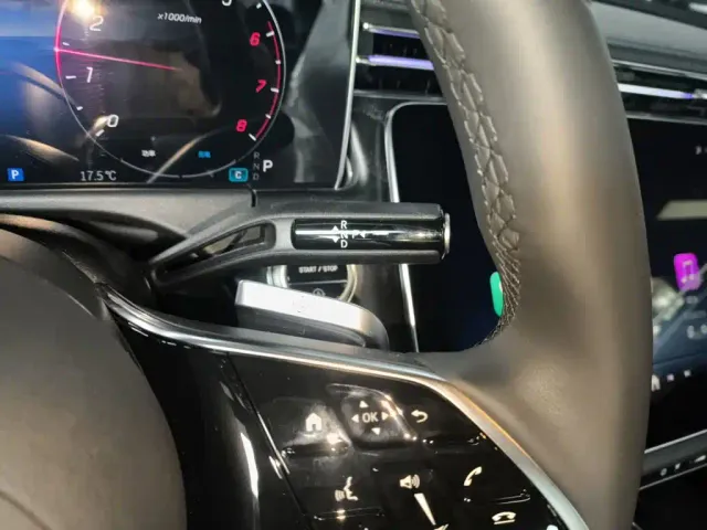 Mercedes-Benz E-Class — Фото автомобиля 9