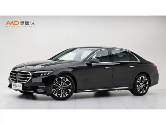 Фотография автомобиля — Mercedes-Benz E-Class