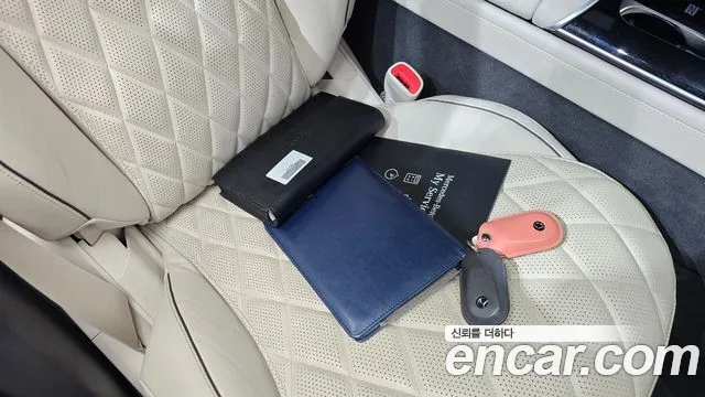 Mercedes-Benz S-Class — Фото автомобиля 11