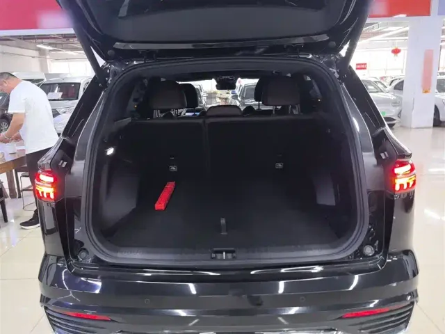 Geely Xingyue L — Фото автомобиля 18