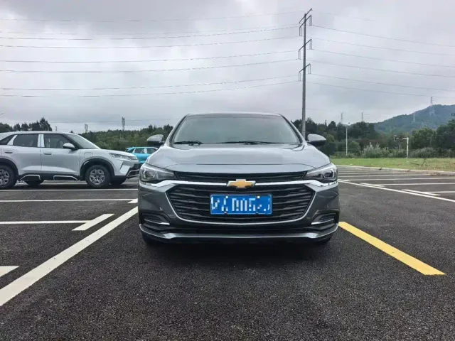 Chevrolet Monza — Фото автомобиля 2