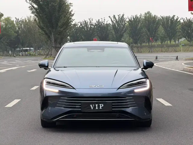 BYD Seal 07 DM-i — Фото автомобиля 2