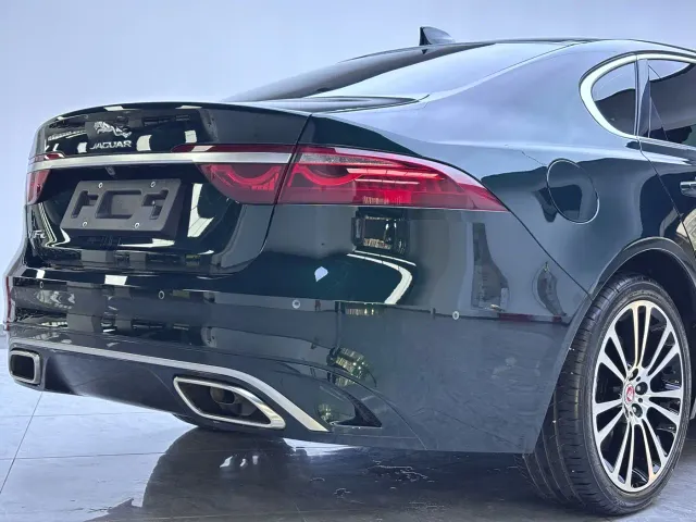 Jaguar XFL — Фото автомобиля 20