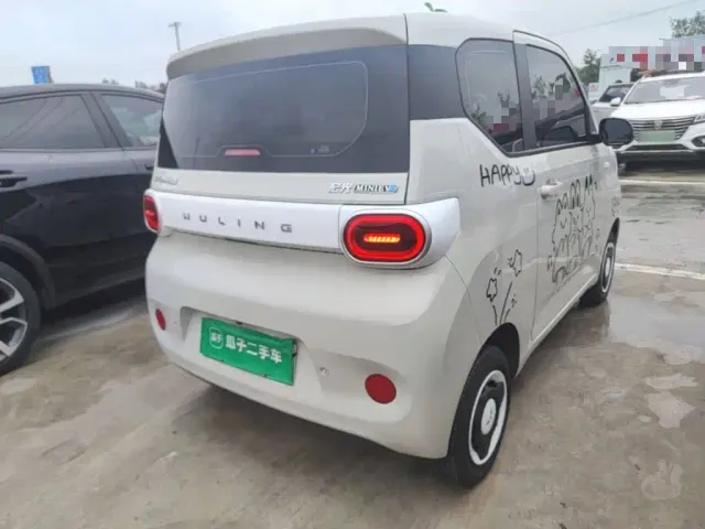 Wuling Hongguang Mini EV — Фото автомобиля 6