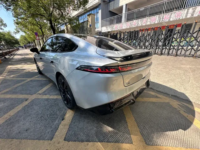 Dongfeng eπ 007 — Фото автомобиля 7