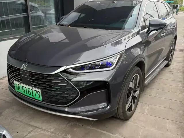 Фотография автомобиля — BYD Tang