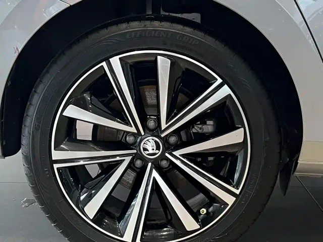 Skoda Superb — Фото автомобиля 18