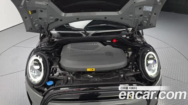 MINI Cooper Cooper Electric — Фото автомобиля 9