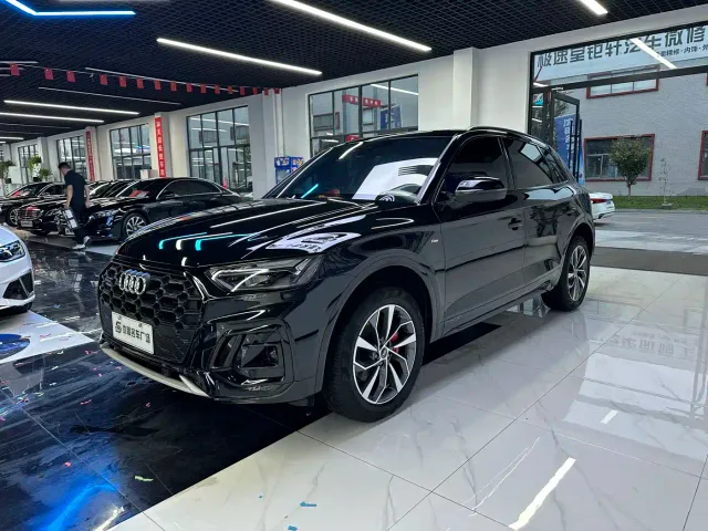Фотография автомобиля — Audi Q5L