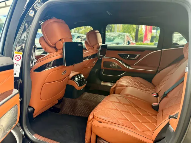 Mercedes-Benz Maybach S-Class — Фото автомобиля 16