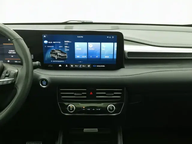 Ford Edge — Фото автомобиля 12