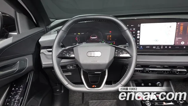 Audi Q6 e-tron — Фото автомобиля 13
