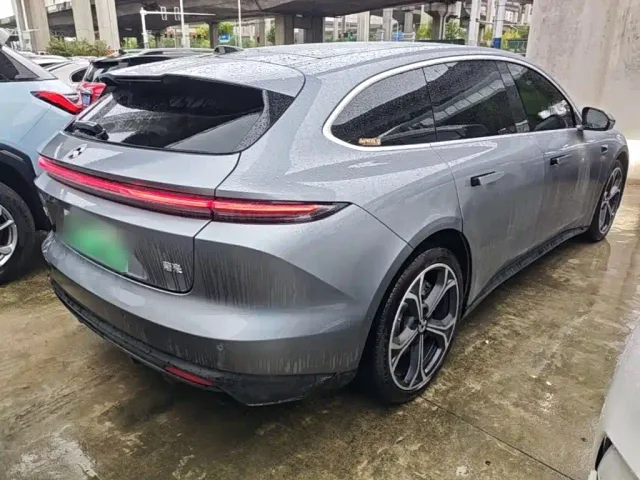 Nio ET5 Touring — Фото автомобиля 6