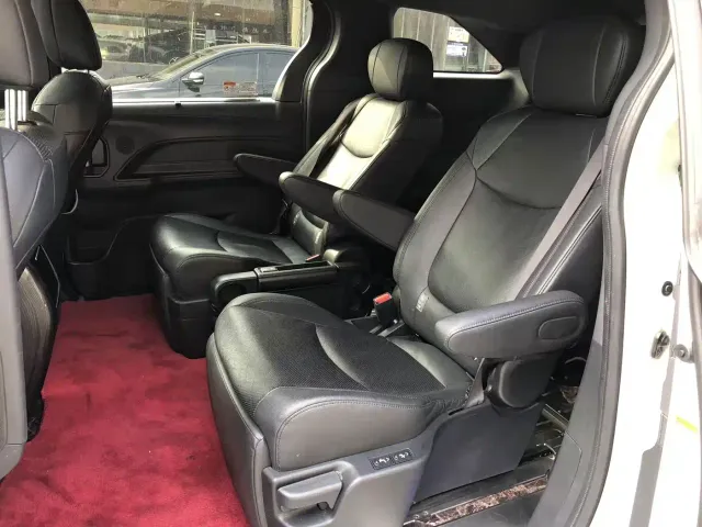 Toyota Granvia — Фото автомобиля 13