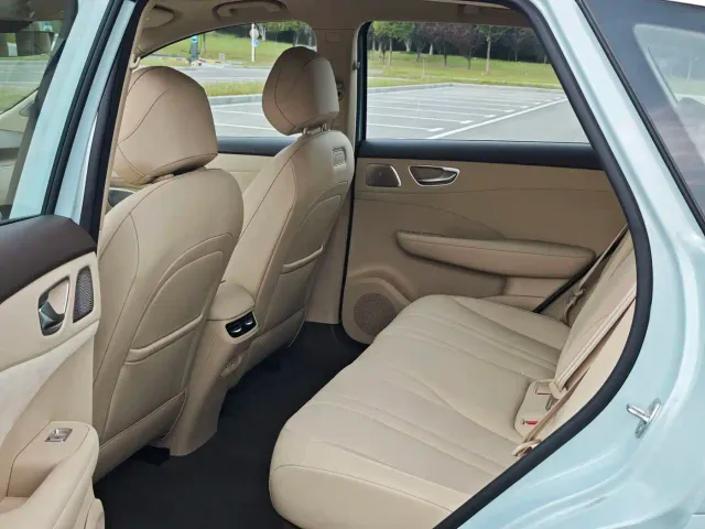 Shangjie SUV — Фото автомобиля 12