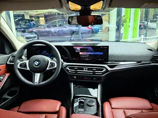 BMW 3 Series — Фото автомобиля 10
