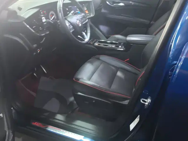 Buick Envision S — Фото автомобиля 9