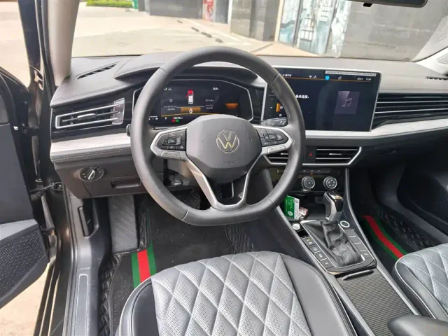 Volkswagen Sagitar — Фото автомобиля 11